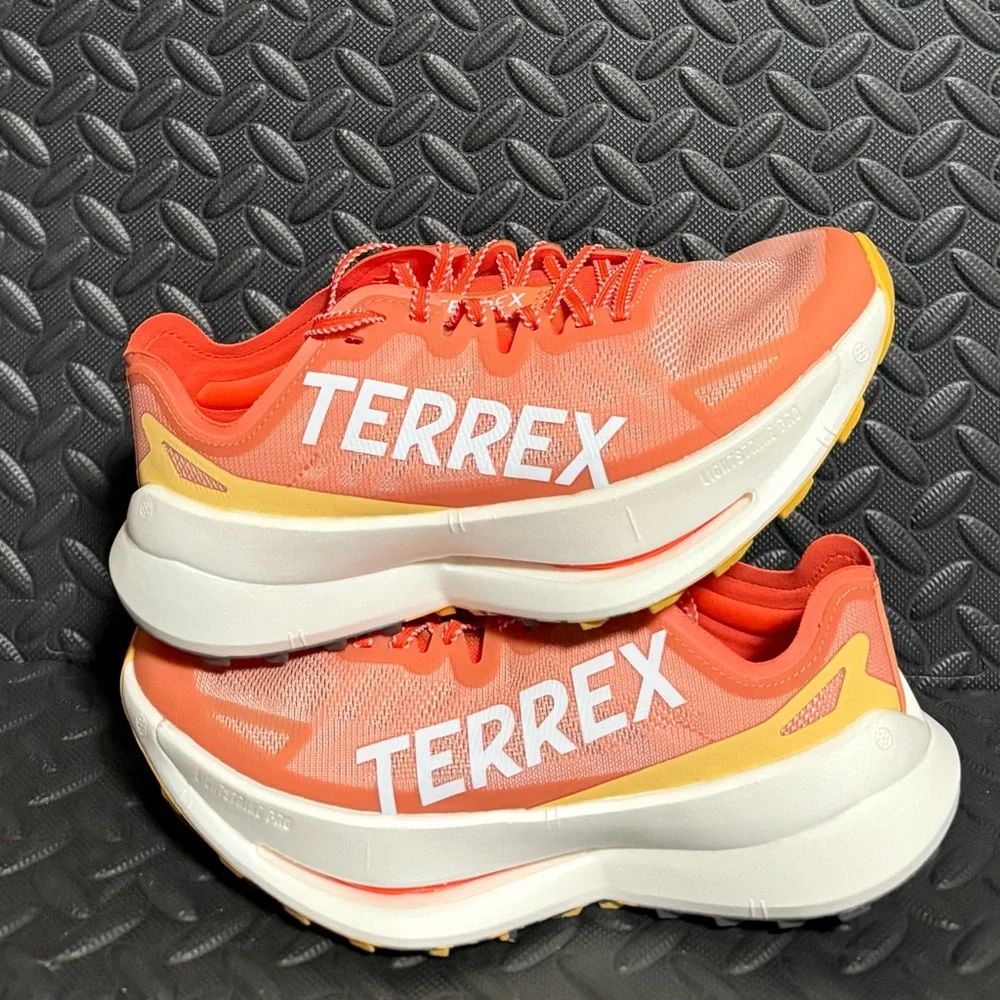 Adidas Athletic Trail Hiking Running Shoes Orange Womens Size 7.5 - Picture 2 of 5